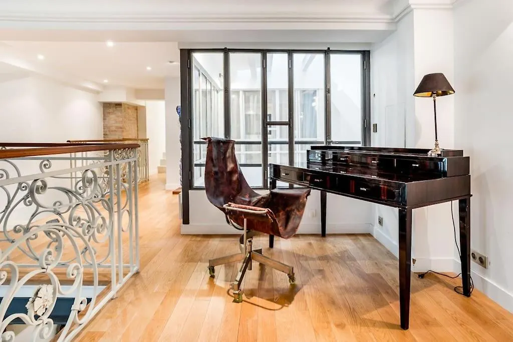Magnificent Loft Apartment In The Latin Quarter Paris 0*,