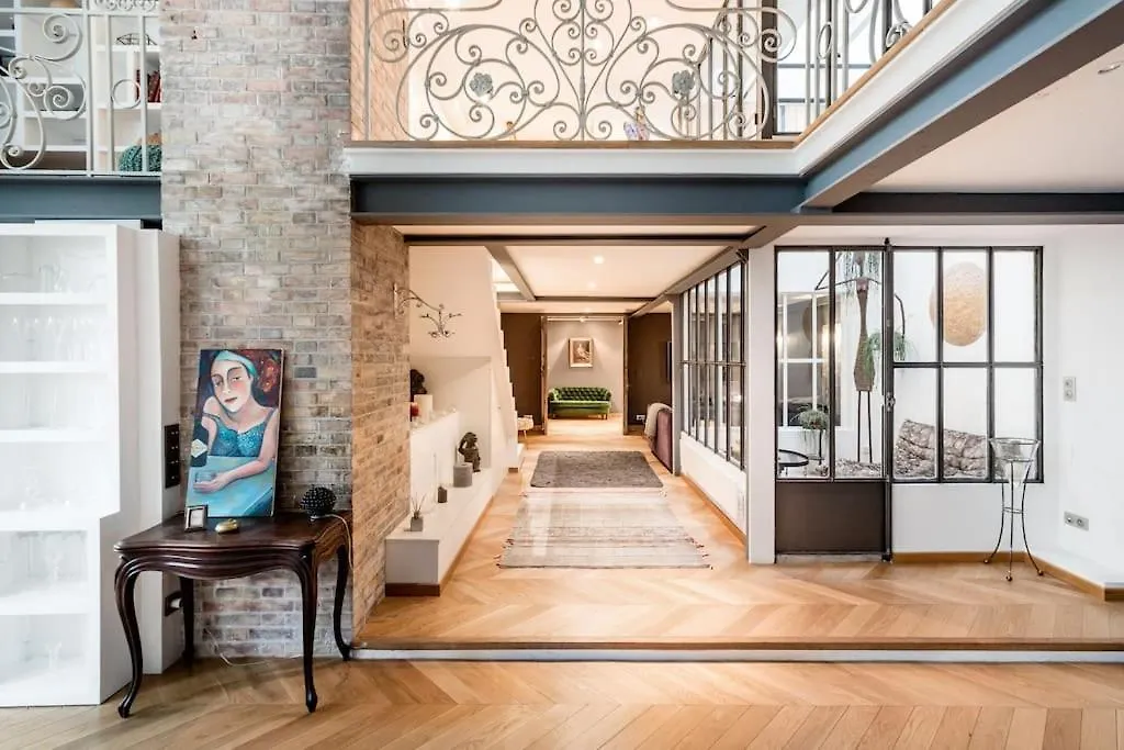 פריז Magnificent Loft Apartment In The Latin Quarter 0*,  צרפת